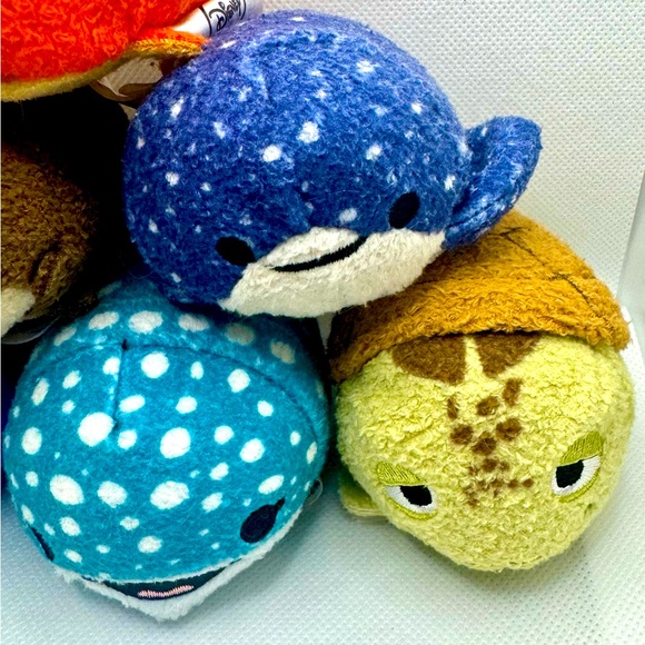 Finding Dory Disney Tsum Tsum - Picture 2 of 4